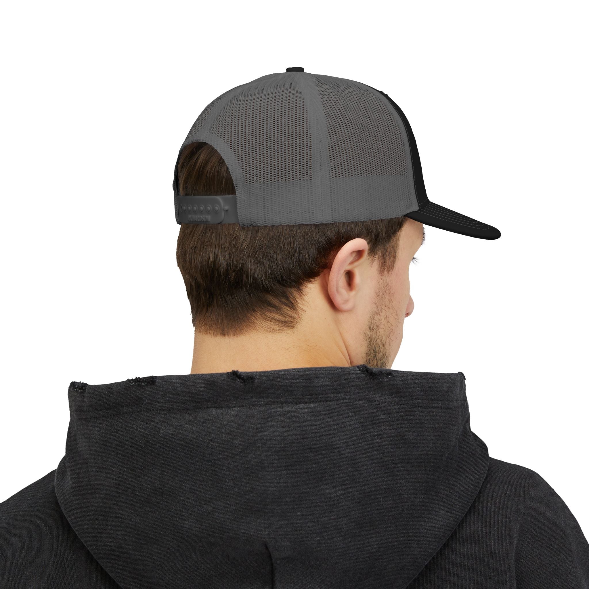 Image of Gorra de camionero con cierre a presión (bordada)